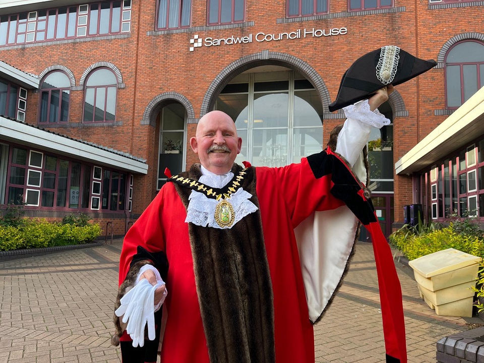 Mayor of Sandwell Councillor Bill Gavan
