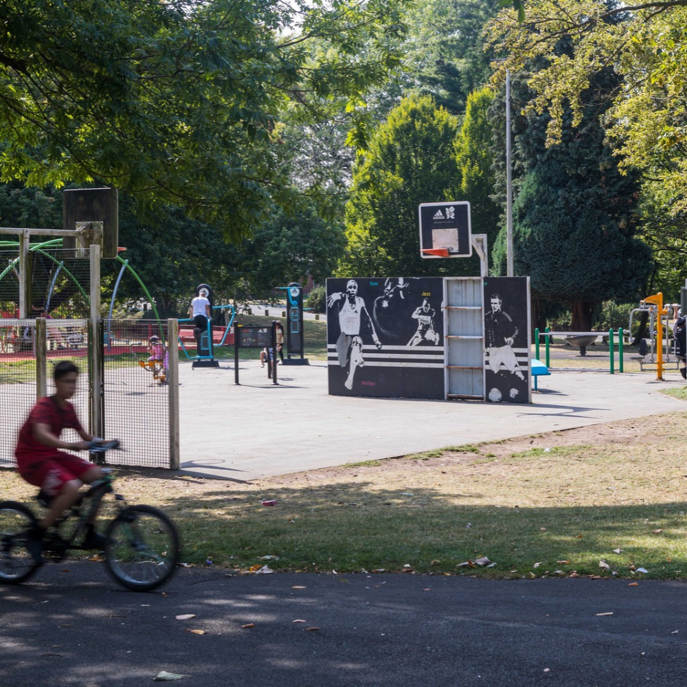 Victoria Park Basketball area