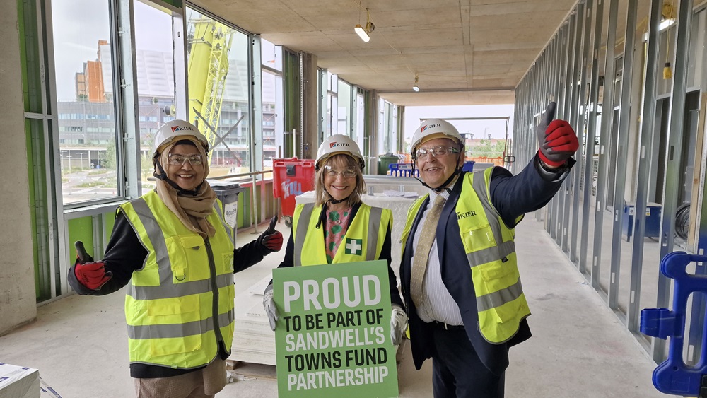 Sandwell College and Sandwell Council celebrate the halfway mark in construction of the Midland Met Learning Campus in Smethwick, May 2025